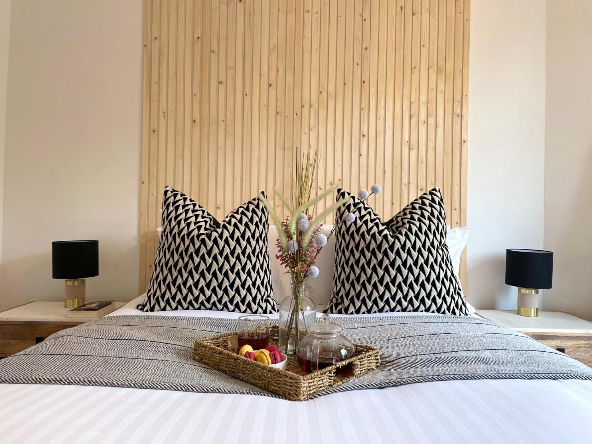 Stylish & Chic Central Apartment With Hot Tub Περθ Εξωτερικό φωτογραφία